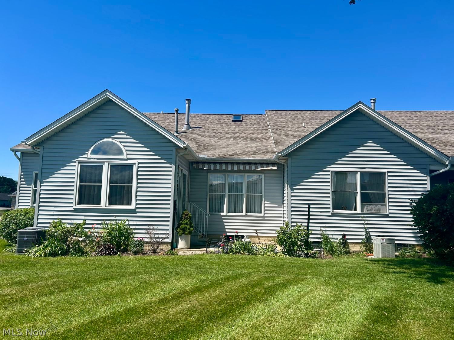 105 Stonehedge Drive Elyria OH 44035