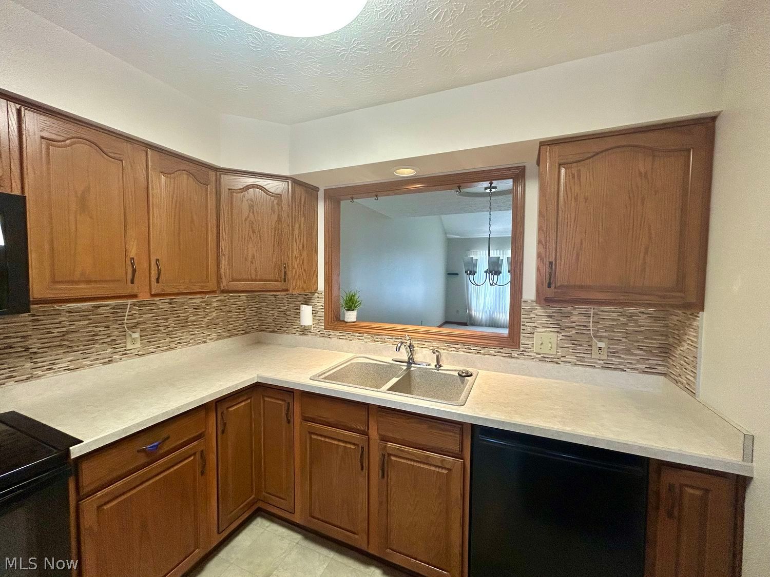 105 Stonehedge Drive Elyria OH 44035