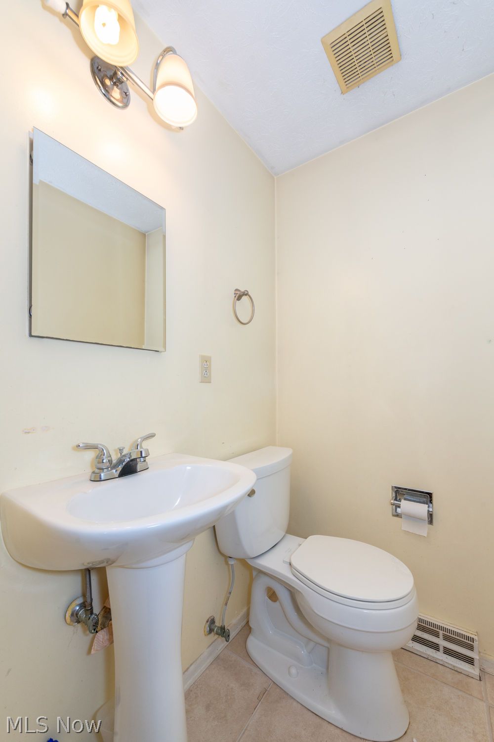 990 Hampton Ridge Drive Akron OH 44313