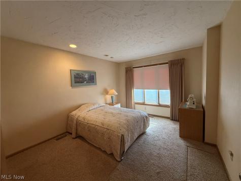 12272 Woodside Court Strongsville OH 44136