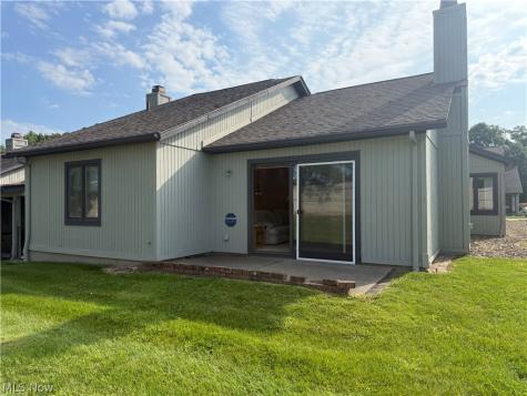 12272 Woodside Court Strongsville OH 44136