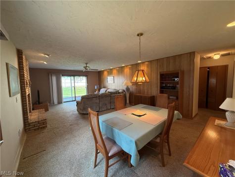 12272 Woodside Court Strongsville OH 44136
