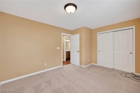 500 Glen Hollow Circle Aurora OH 44202