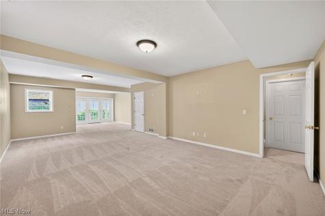 500 Glen Hollow Circle Aurora OH 44202