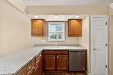 500 Glen Hollow Circle Aurora OH 44202