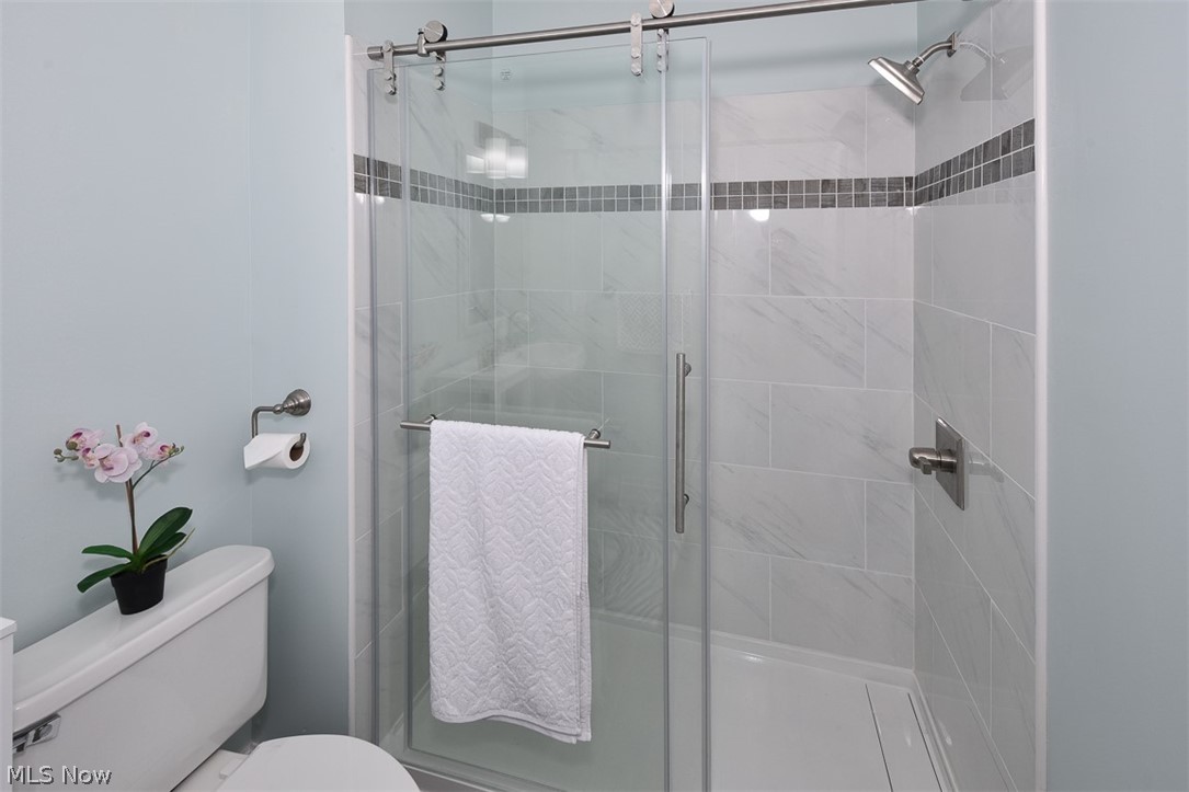 6577 Liberty Bell Drive Brook Park OH 44142