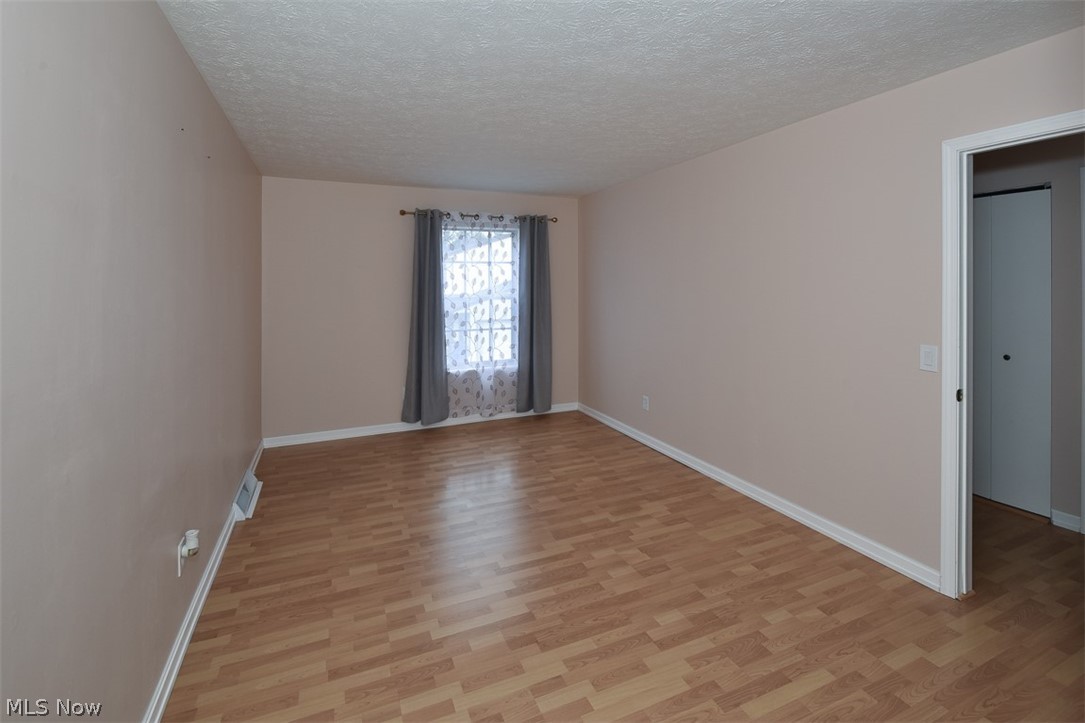 6577 Liberty Bell Drive Brook Park OH 44142