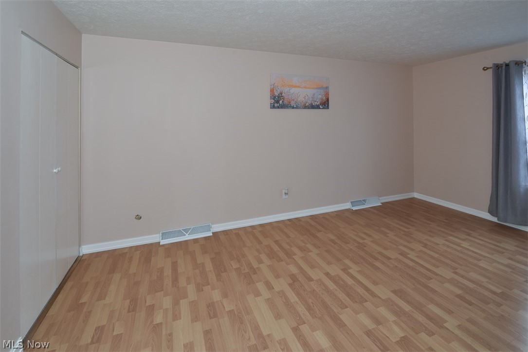 6577 Liberty Bell Drive Brook Park OH 44142