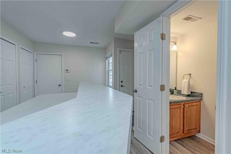 6735 Columbine Court Middleburg Heights OH 44130