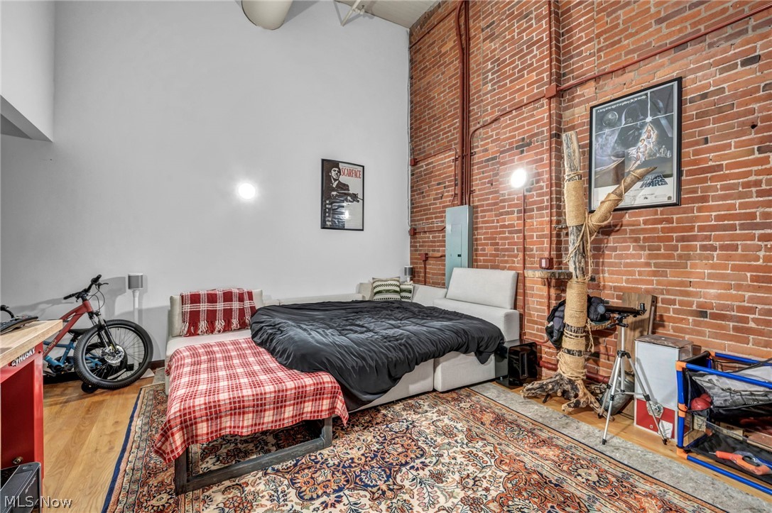 635 W Lakeside Avenue Cleveland OH 44113