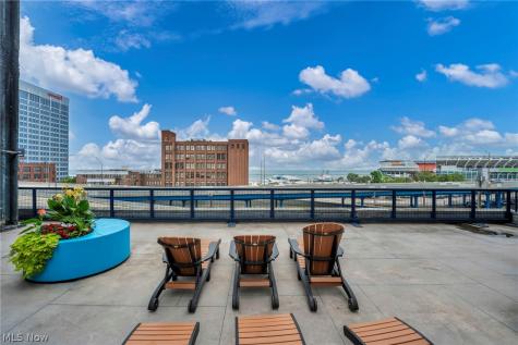 635 W Lakeside Avenue Cleveland OH 44113
