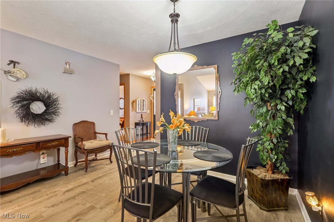 1484 Waters Edge Drive Akron OH 44313