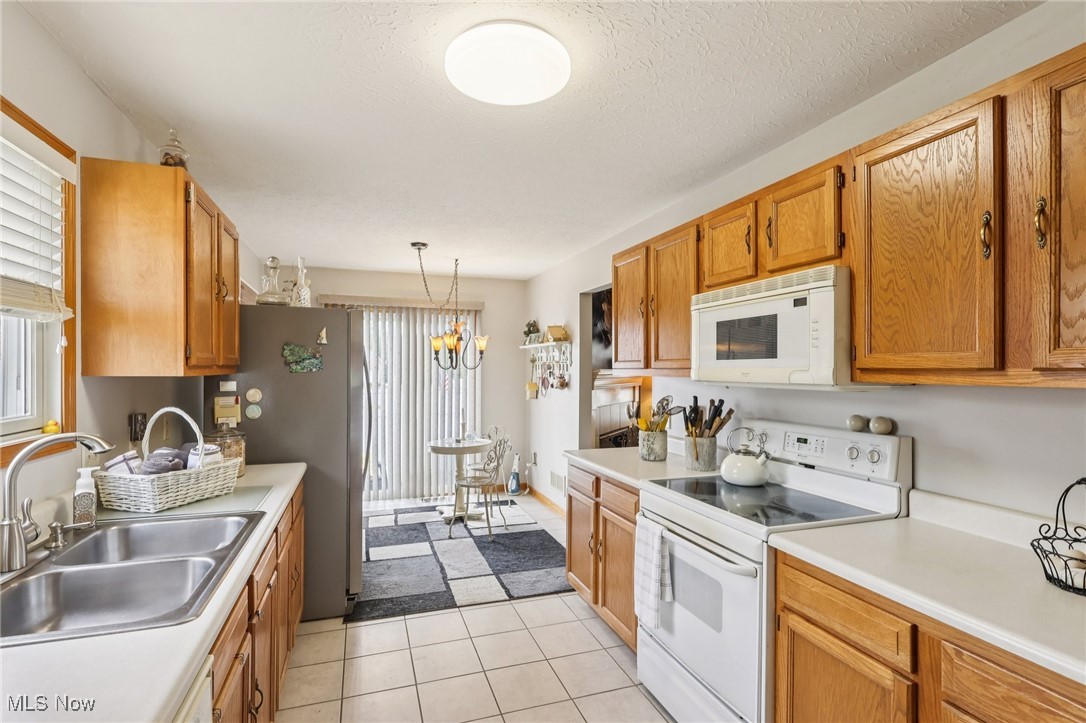 1484 Waters Edge Drive Akron OH 44313