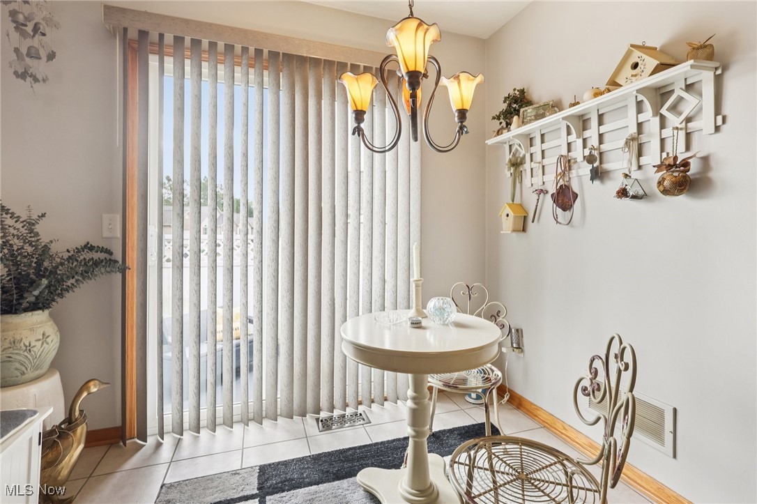 1484 Waters Edge Drive Akron OH 44313