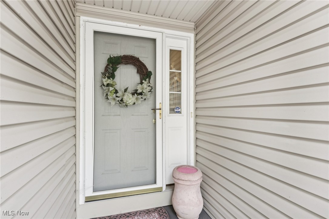 1484 Waters Edge Drive Akron OH 44313