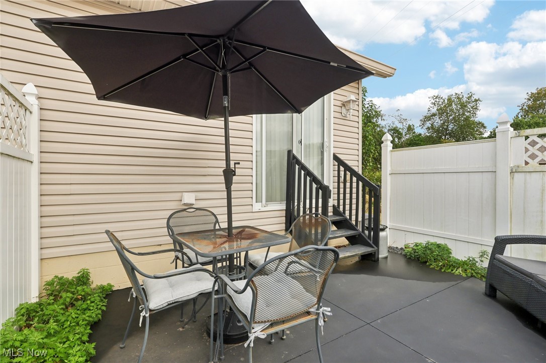 1484 Waters Edge Drive Akron OH 44313