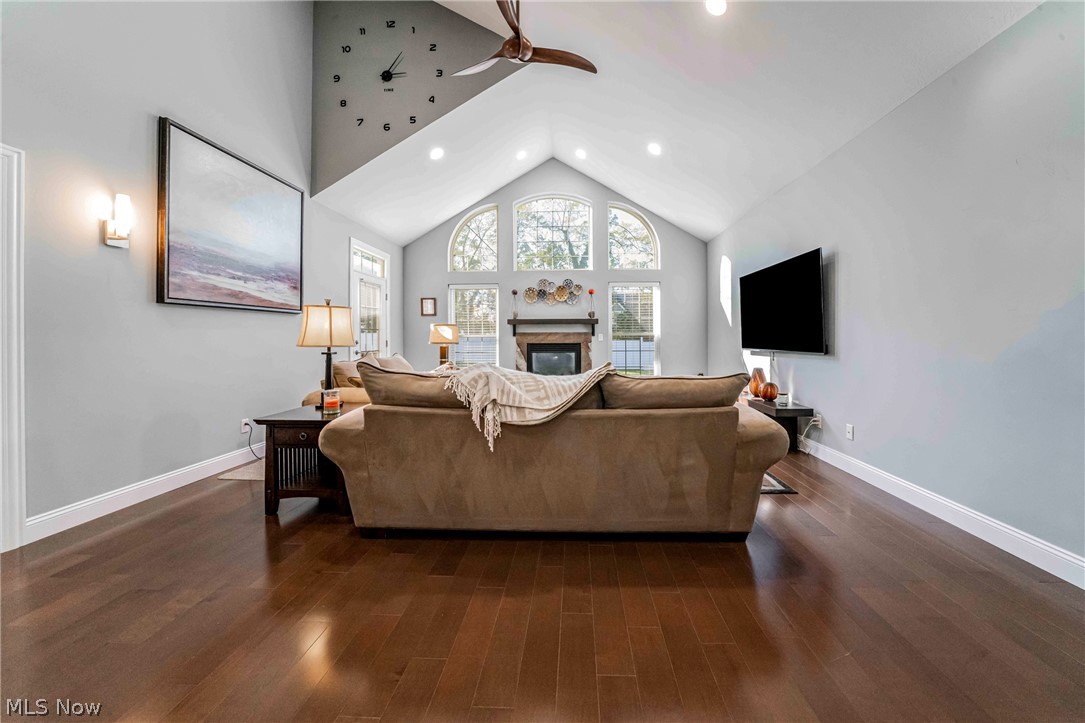 5118 Shepherds Glen Willoughby OH 44094