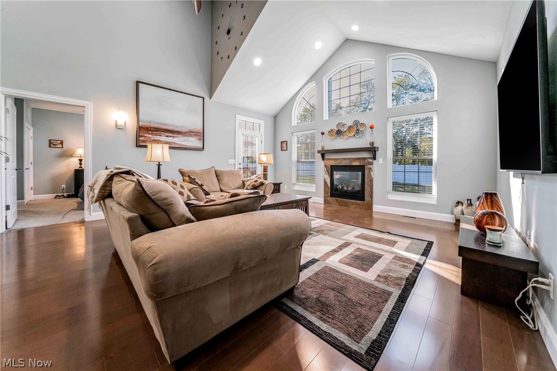 5118 Shepherds Glen Willoughby OH 44094