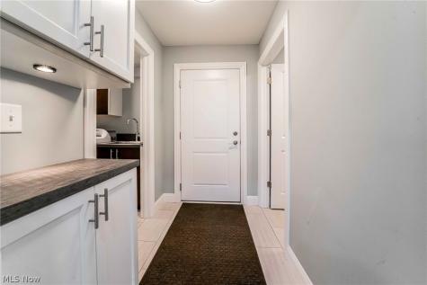 5118 Shepherds Glen Willoughby OH 44094