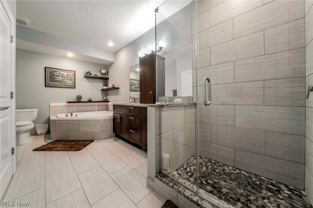 5118 Shepherds Glen Willoughby OH 44094