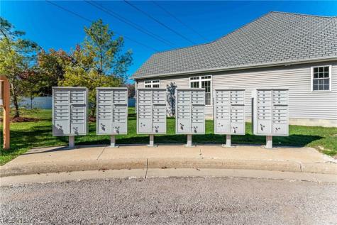 5118 Shepherds Glen Willoughby OH 44094