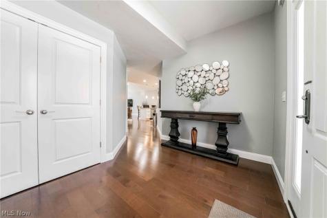 5118 Shepherds Glen Willoughby OH 44094
