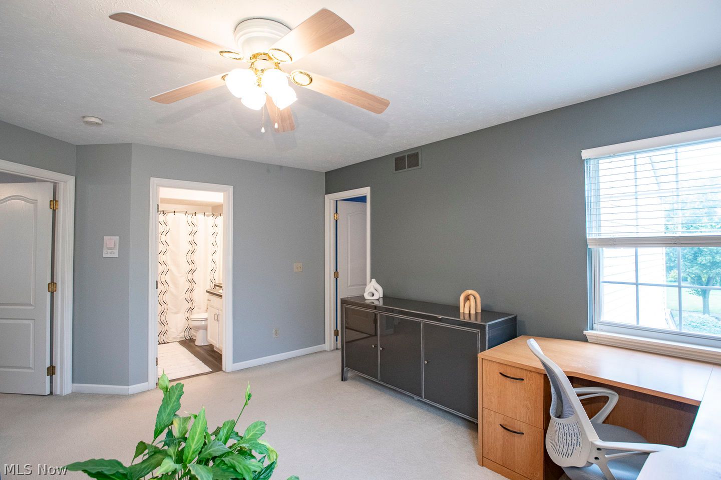 9784 Sugarbush Circle Olmsted Falls OH 44138