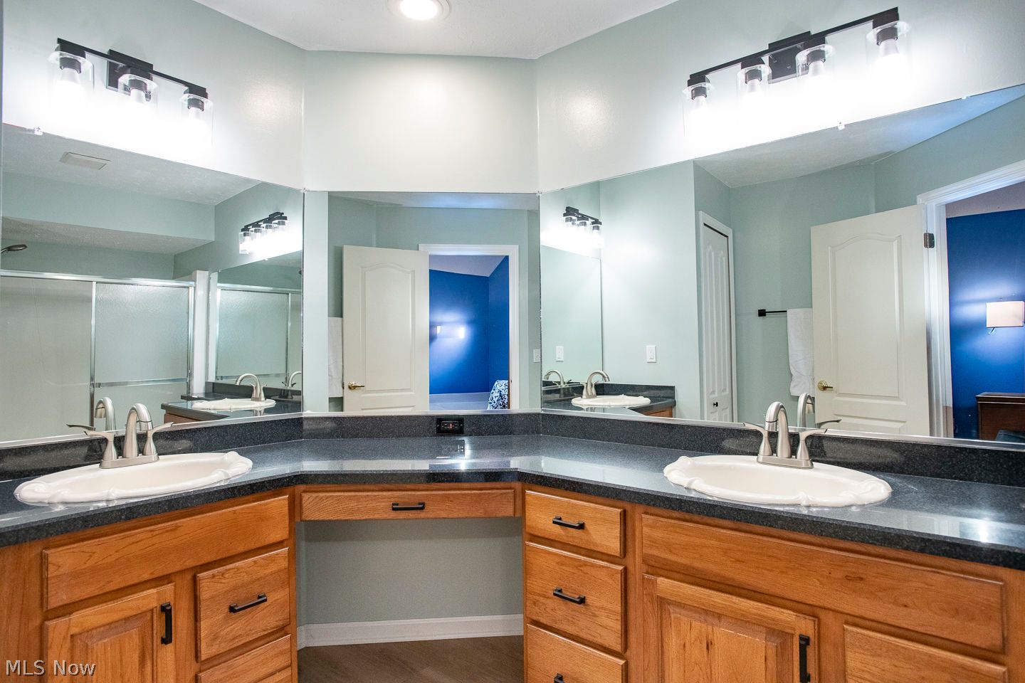 9784 Sugarbush Circle Olmsted Falls OH 44138