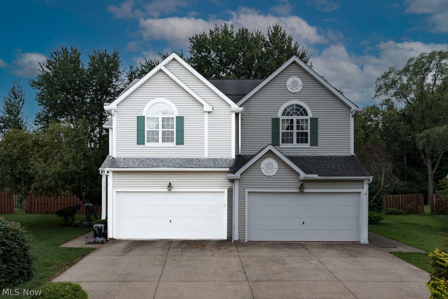 9784 Sugarbush Circle Olmsted Falls OH 44138
