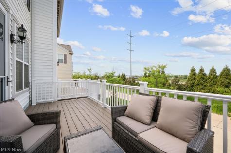 6196 N Pointe Drive Beachwood OH 44124