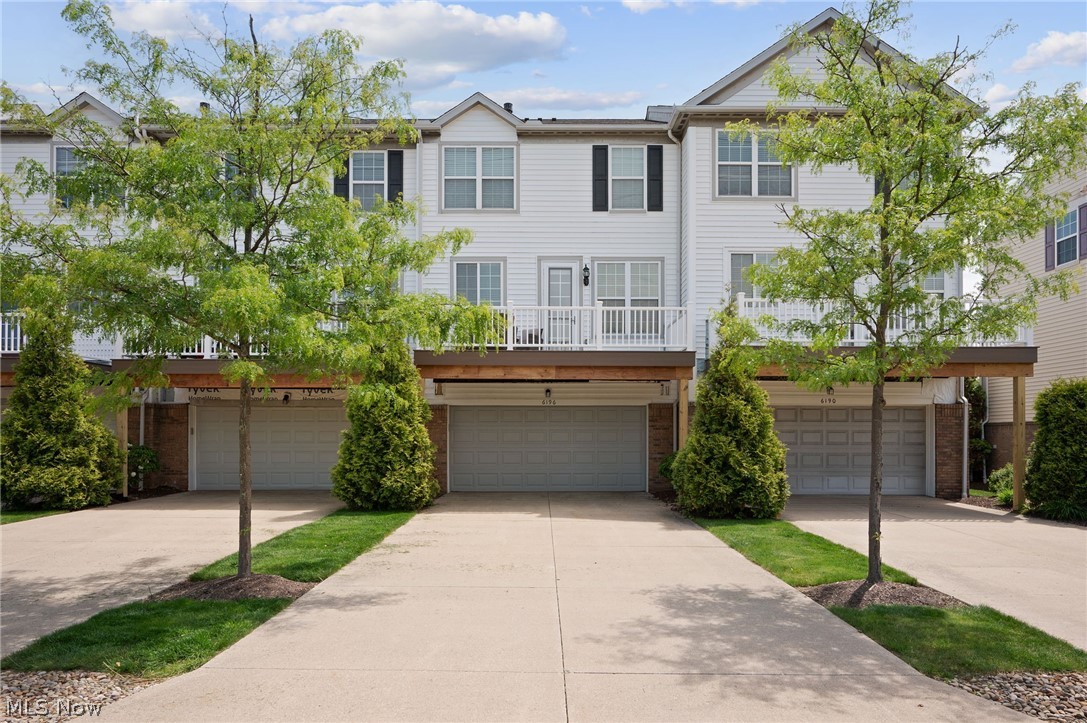 6196 N Pointe Drive Pepper Pike OH 44124
