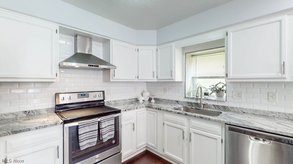 566 Hilltop Terrace Tallmadge OH 44278