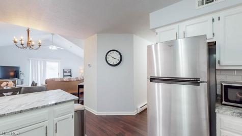 566 Hilltop Terrace Tallmadge OH 44278