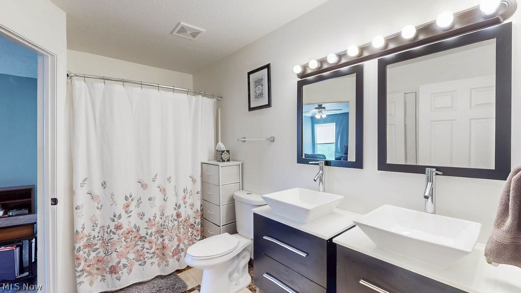566 Hilltop Terrace Tallmadge OH 44278