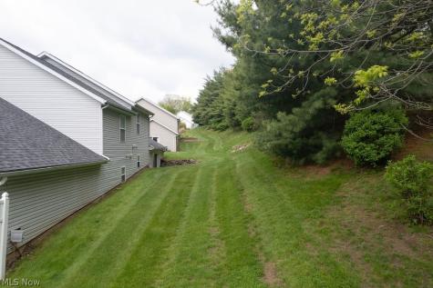 566 Hilltop Terrace Tallmadge OH 44278