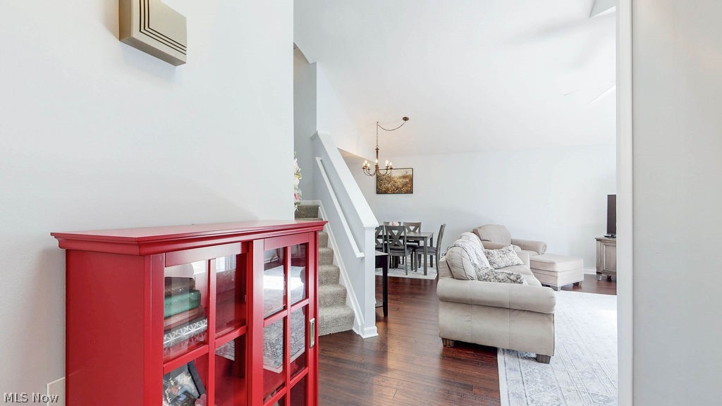 566 Hilltop Terrace Tallmadge OH 44278