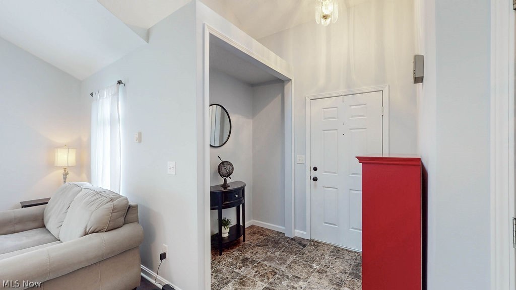 566 Hilltop Terrace Tallmadge OH 44278