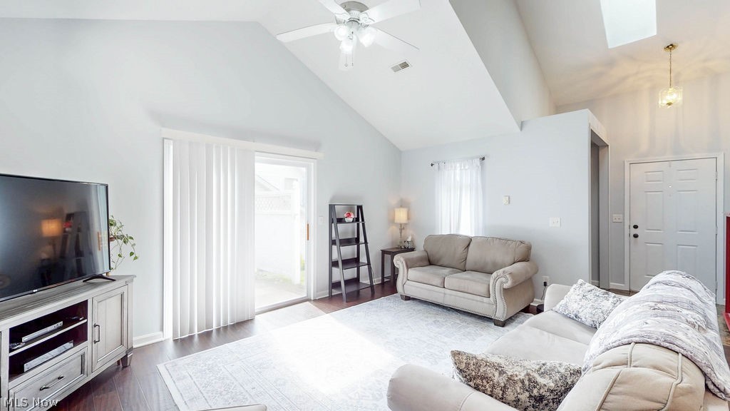 566 Hilltop Terrace Tallmadge OH 44278