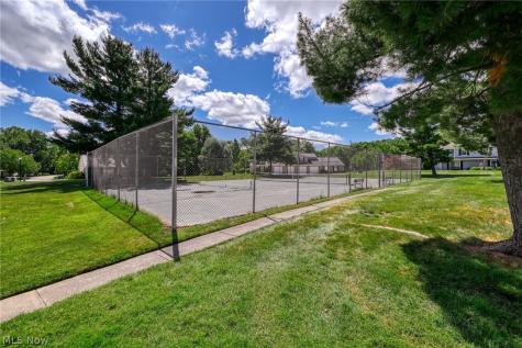 4901 Independence Unit C Circle Stow OH 44224