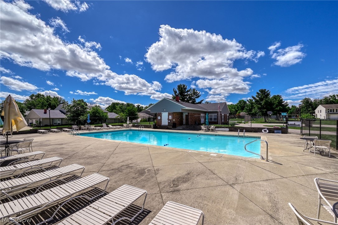 4901 Independence Unit C Circle Stow OH 44224