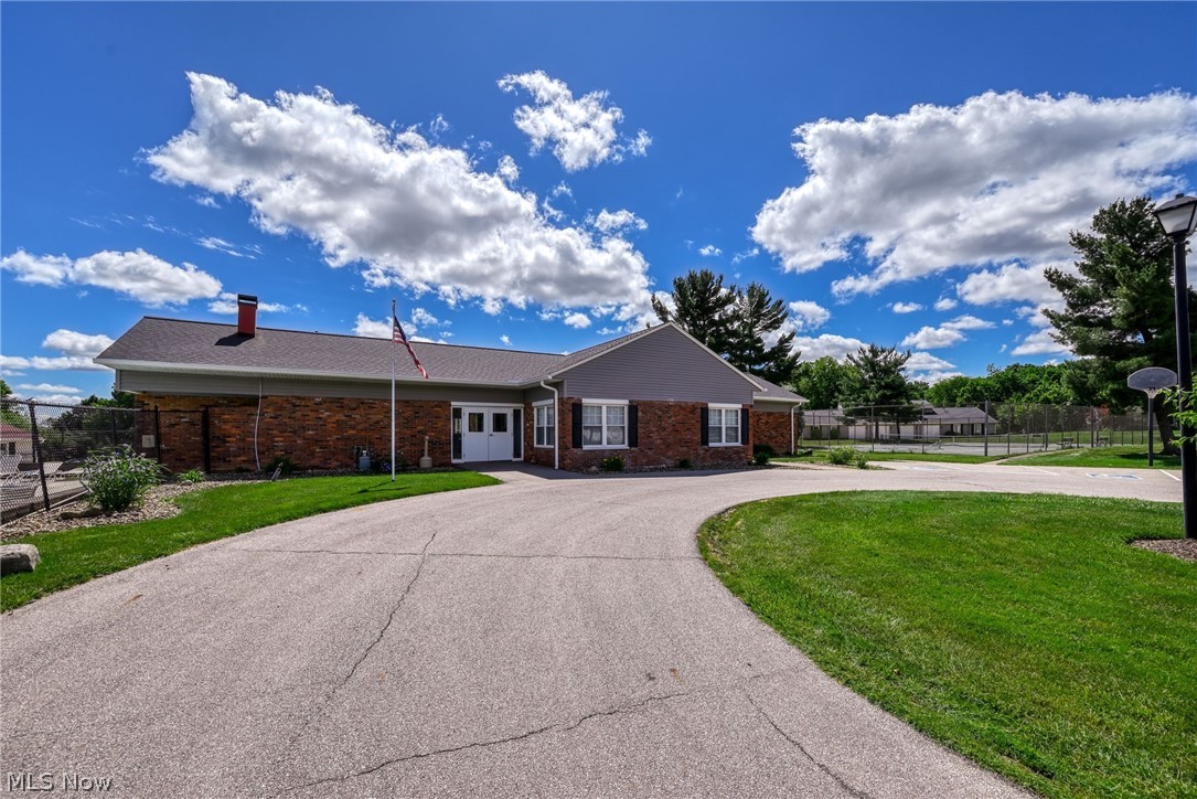 4901 Independence Unit C Circle Stow OH 44224