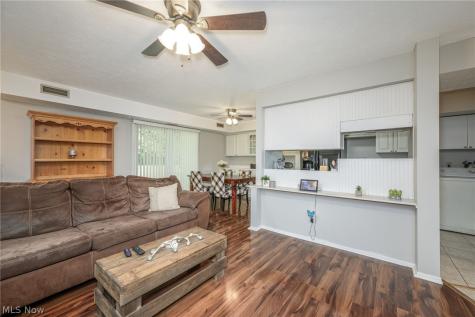 4901 Independence Unit C Circle Stow OH 44224