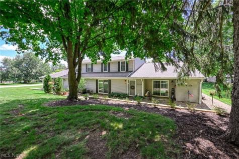 4901 Independence Unit C Circle Stow OH 44224