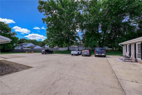 4901 Independence Unit C Circle Stow OH 44224