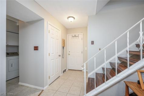 4901 Independence Unit C Circle Stow OH 44224
