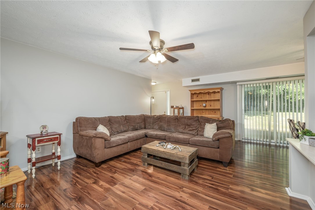 4901 Independence Unit C Circle Stow OH 44224