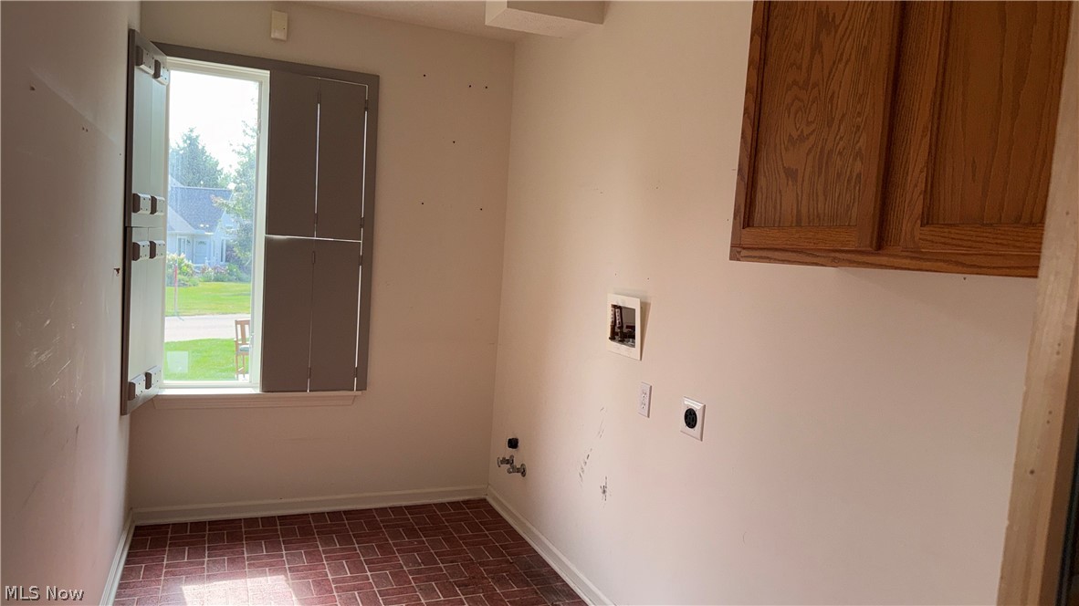 4228 Castle Ridge Akron OH 44321