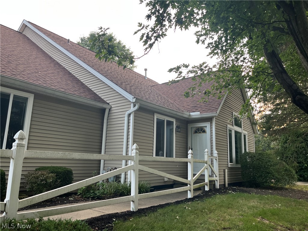 4228 Castle Ridge Akron OH 44321