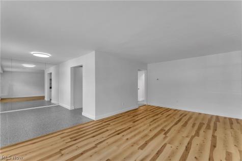 3279 Warrensville Center Road Beachwood OH 44122