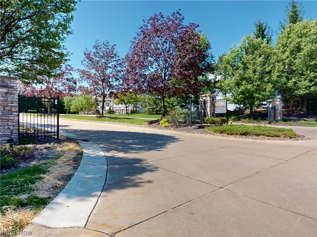 6144 N Pointe Drive Pepper Pike OH 44124
